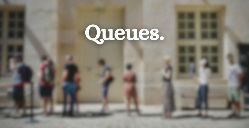 How to Join a Queue in Italy